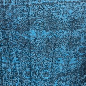 Blue Paisley Jacquard Fabric Scarf | made in france 🇫🇷
